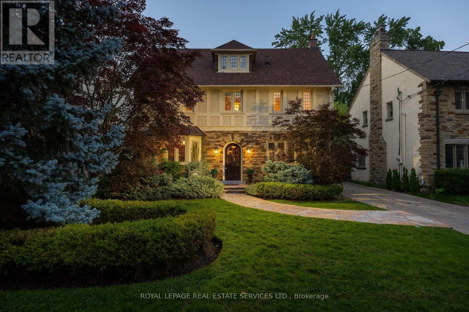 4 bed 4 bath single family at 95 THE KINGSWAY — $3,298,000