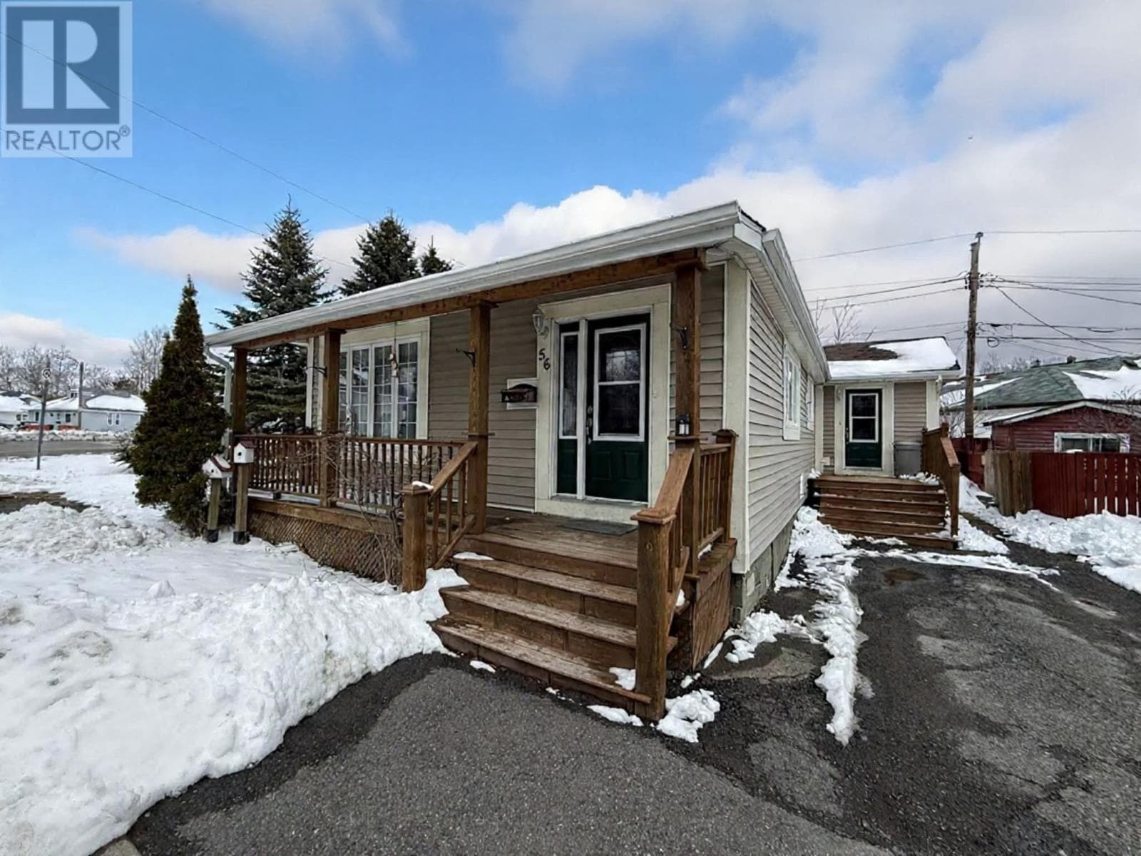 56 Beaumont Avenue photo 3