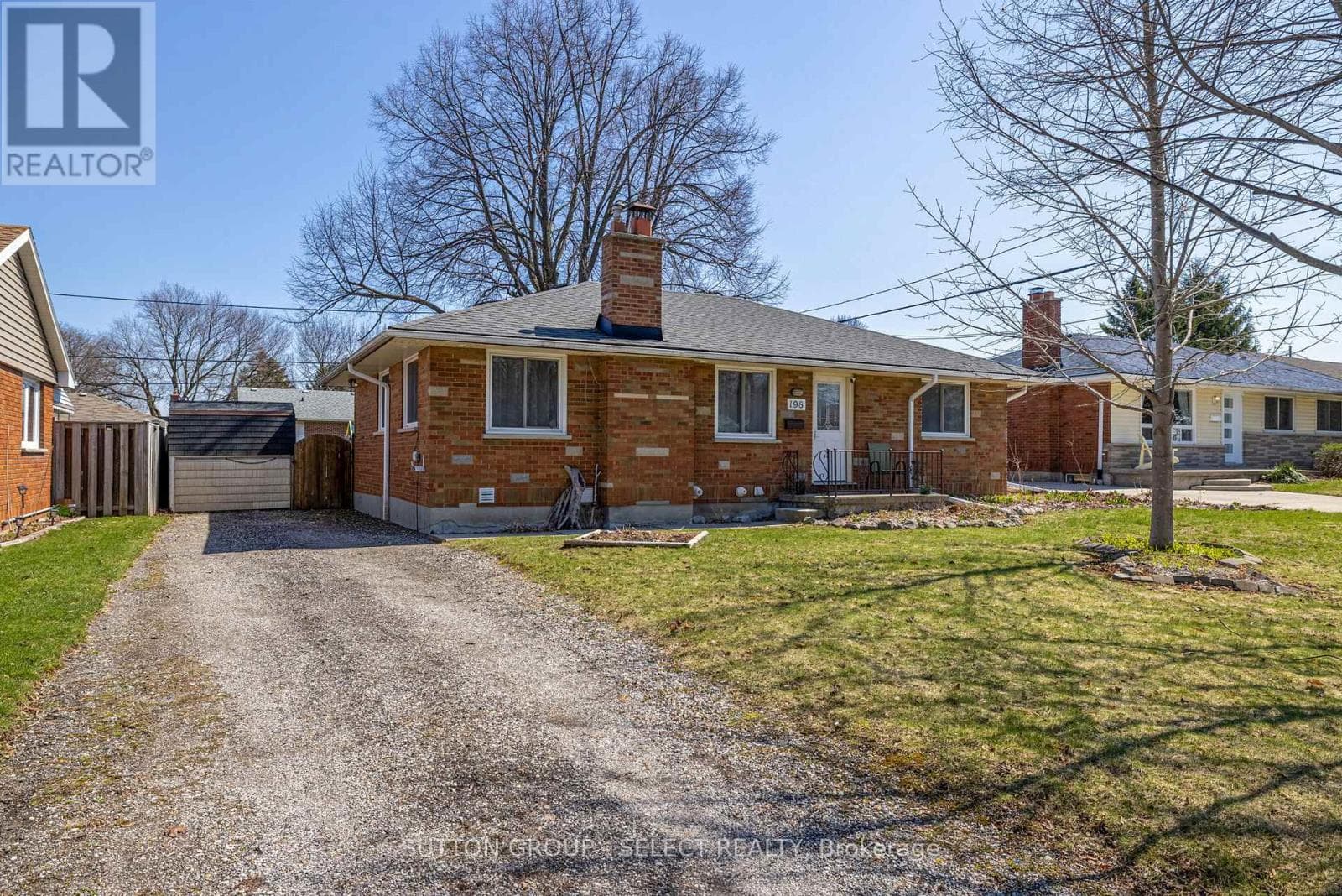 4 bed 2 bath single family at 198 ARLINGTON CRESCENT — $559,900
