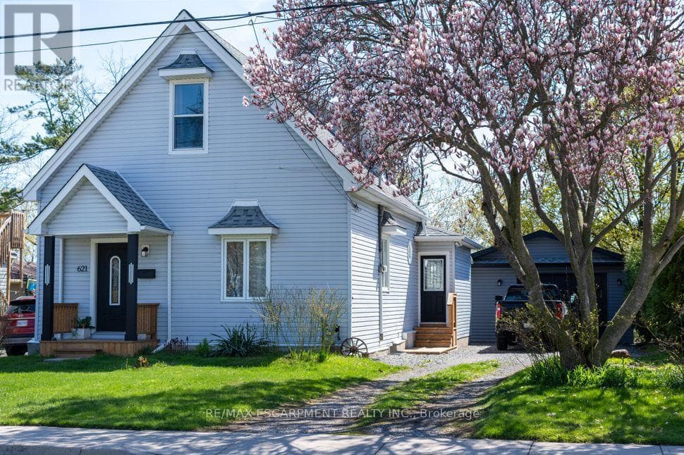 621 ROSSEAU ROAD photo 2