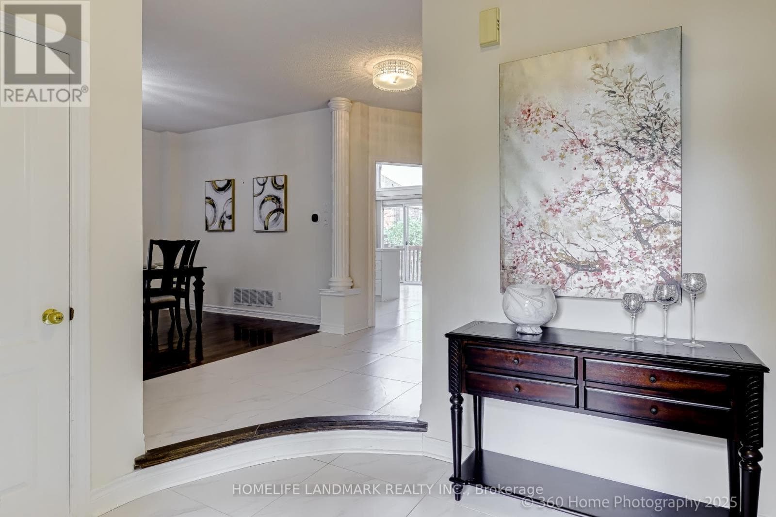 211 FRANK ENDEAN ROAD photo 3