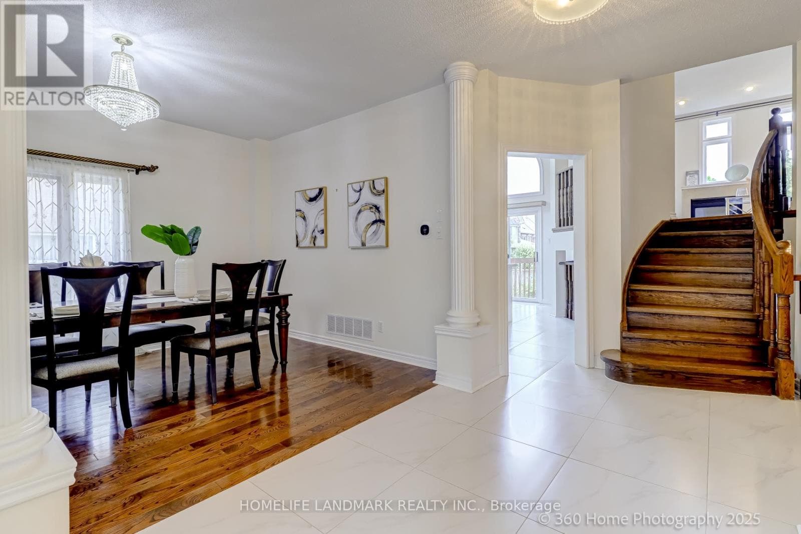 211 FRANK ENDEAN ROAD photo 4