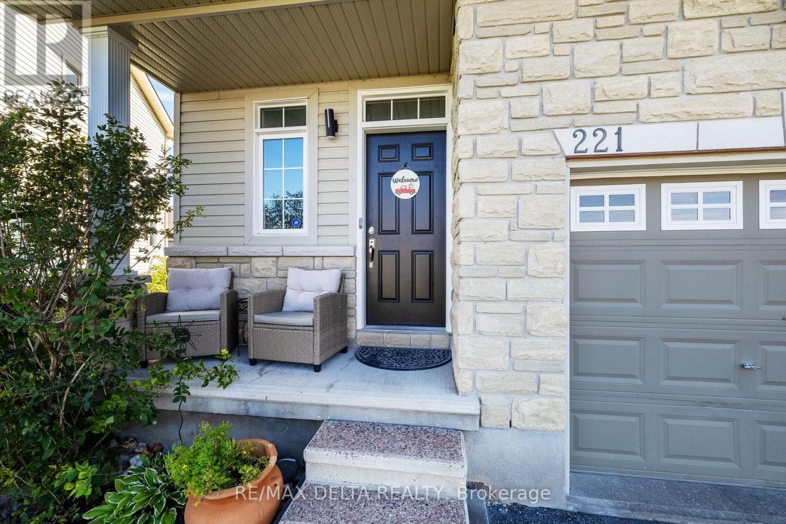 221 MERCURY STREET photo 3