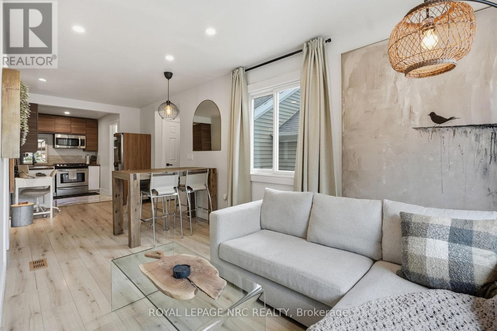 17 CONSIDINE AVENUE photo 5
