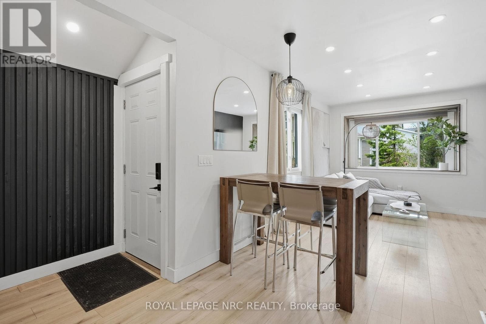 17 CONSIDINE AVENUE photo 3