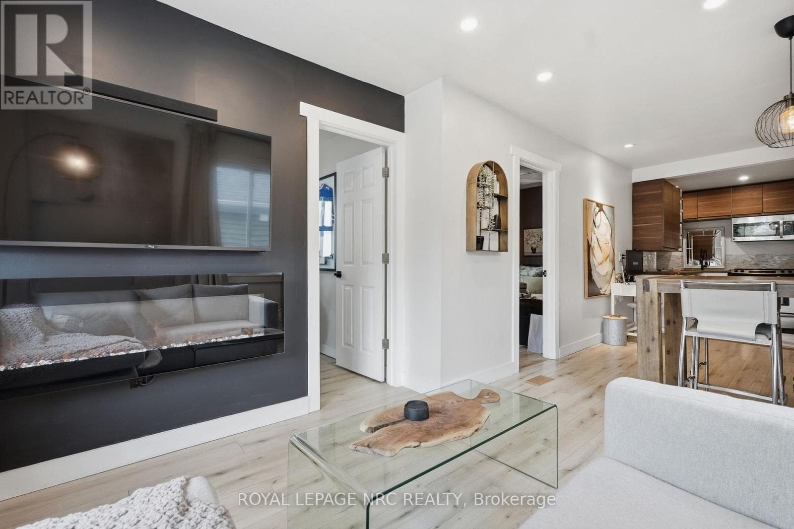 17 CONSIDINE AVENUE photo 4