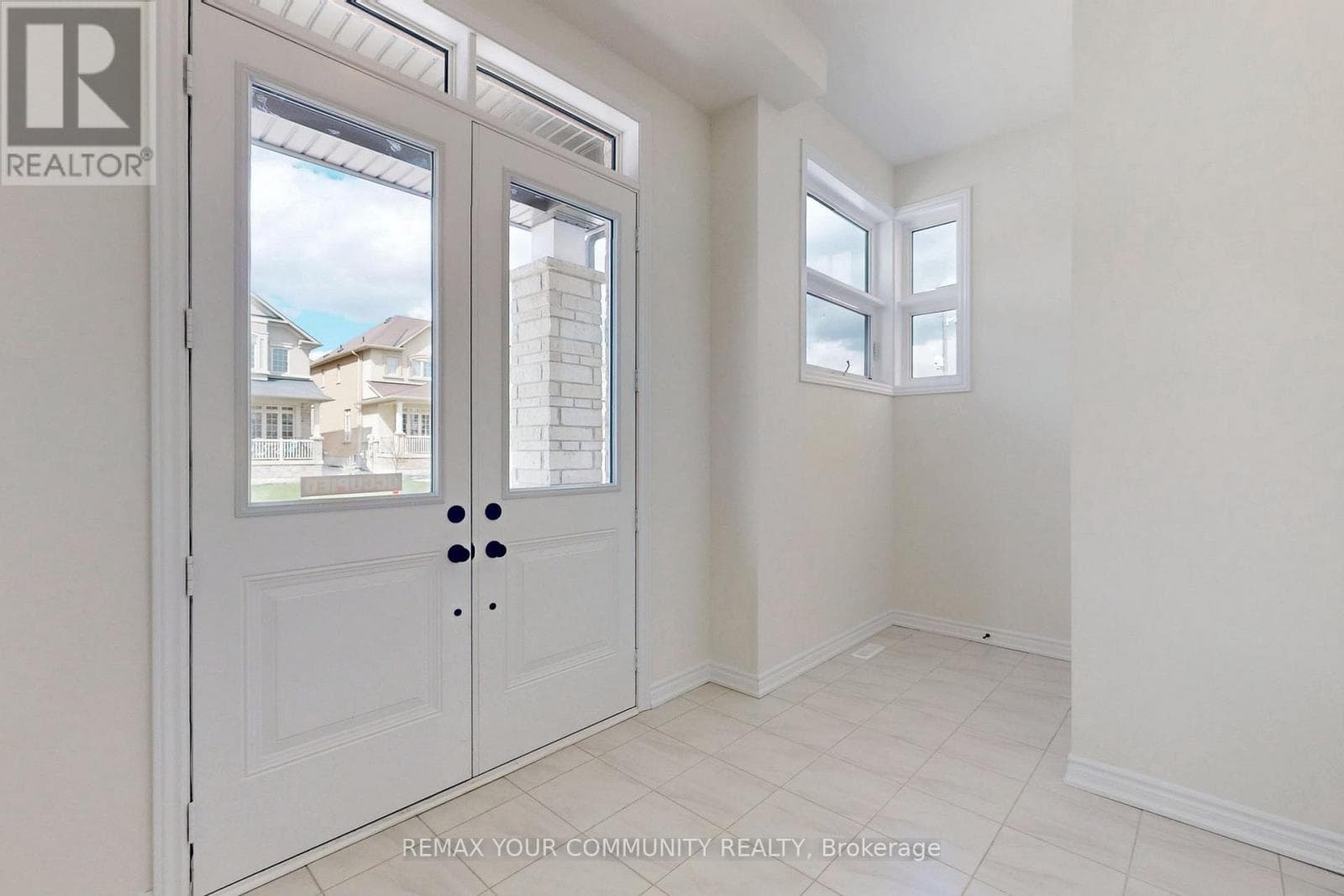 105 HALLDORSON AVENUE photo 3