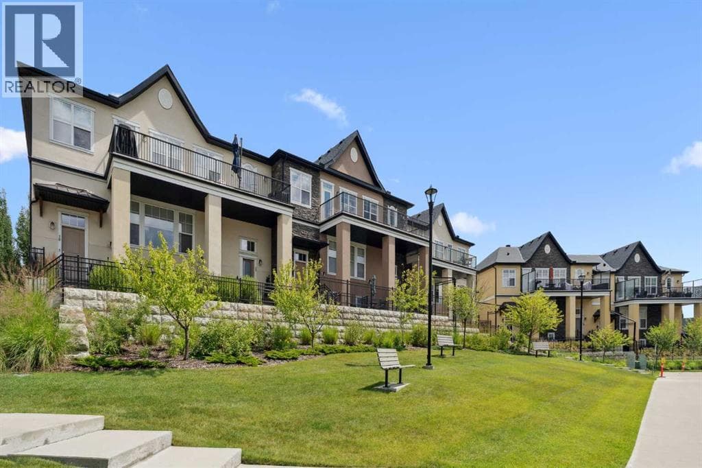 3 bed 2 bath single family at 30 Cranbrook Villas SE — $550,000