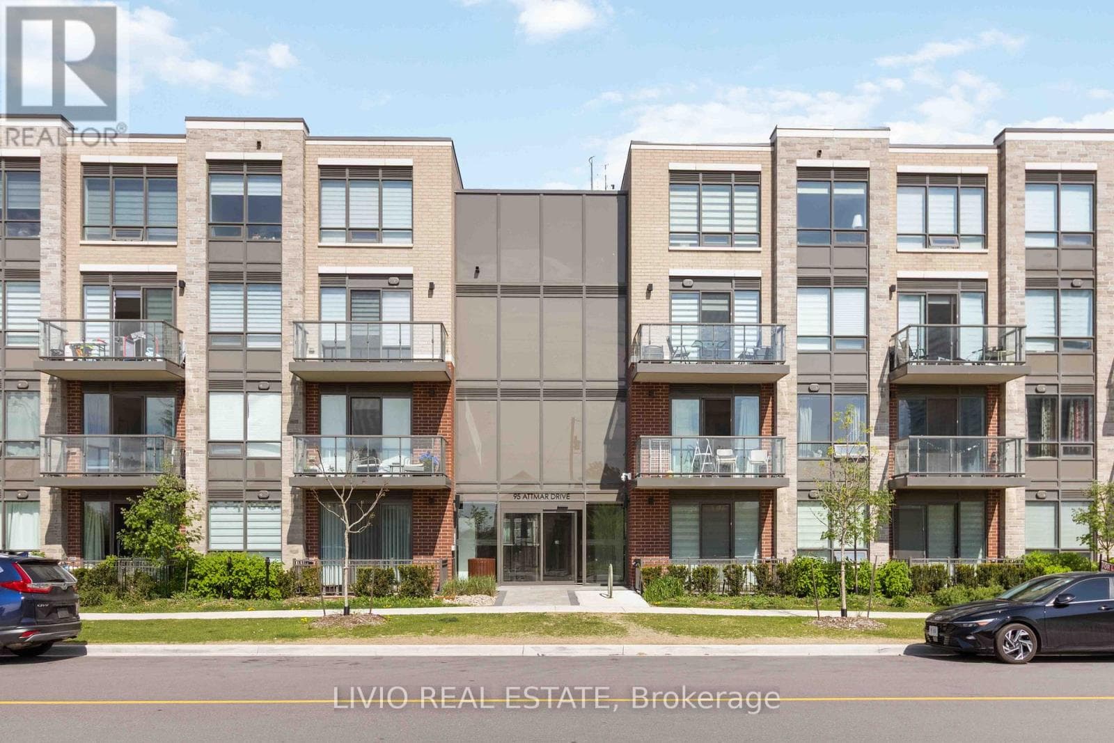 1 bed 1 bath single family at 206 - 95 ATTMAR DRIVE — $495,000