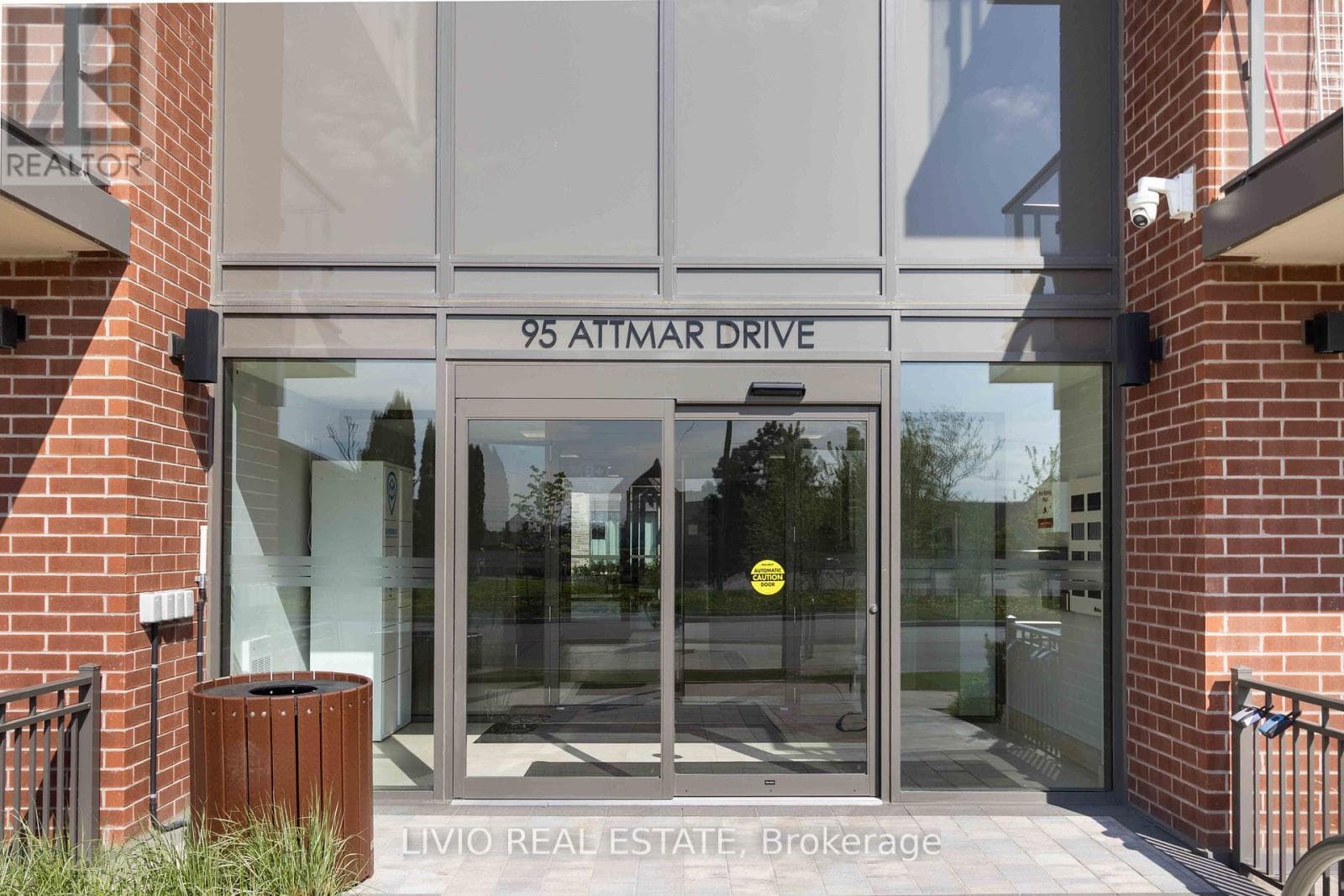 206 - 95 ATTMAR DRIVE photo 4