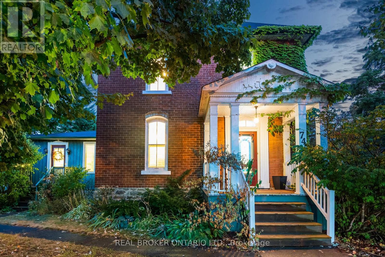 74 LAKE AVENUE W photo 2
