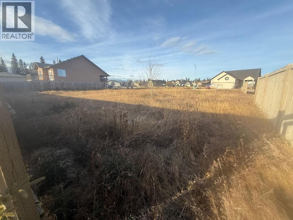 vacant land at 208 TRESTLE Place — $199,000