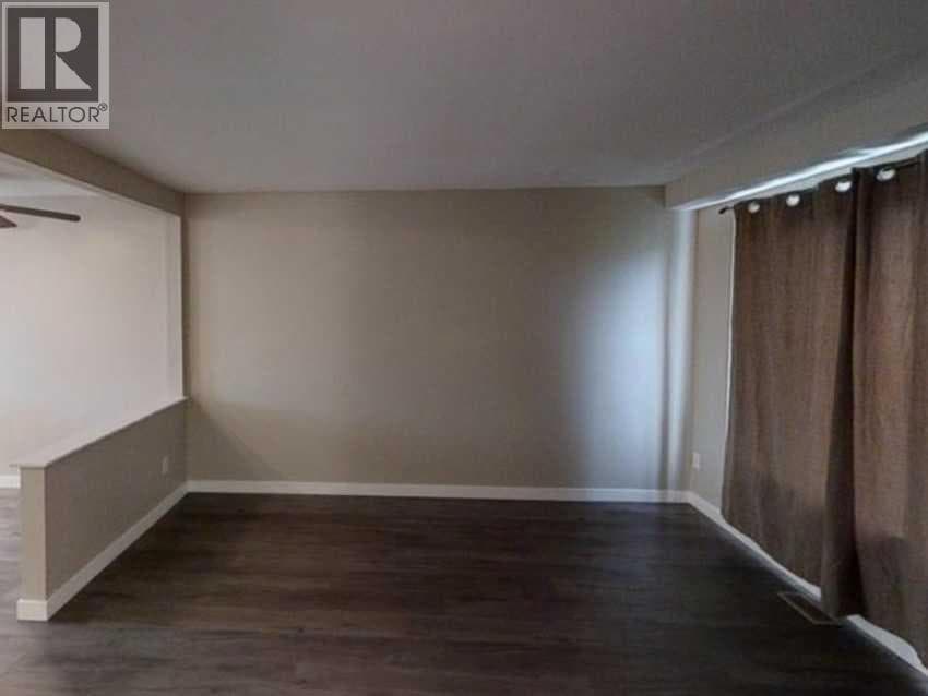 10059 80 Avenue photo 3
