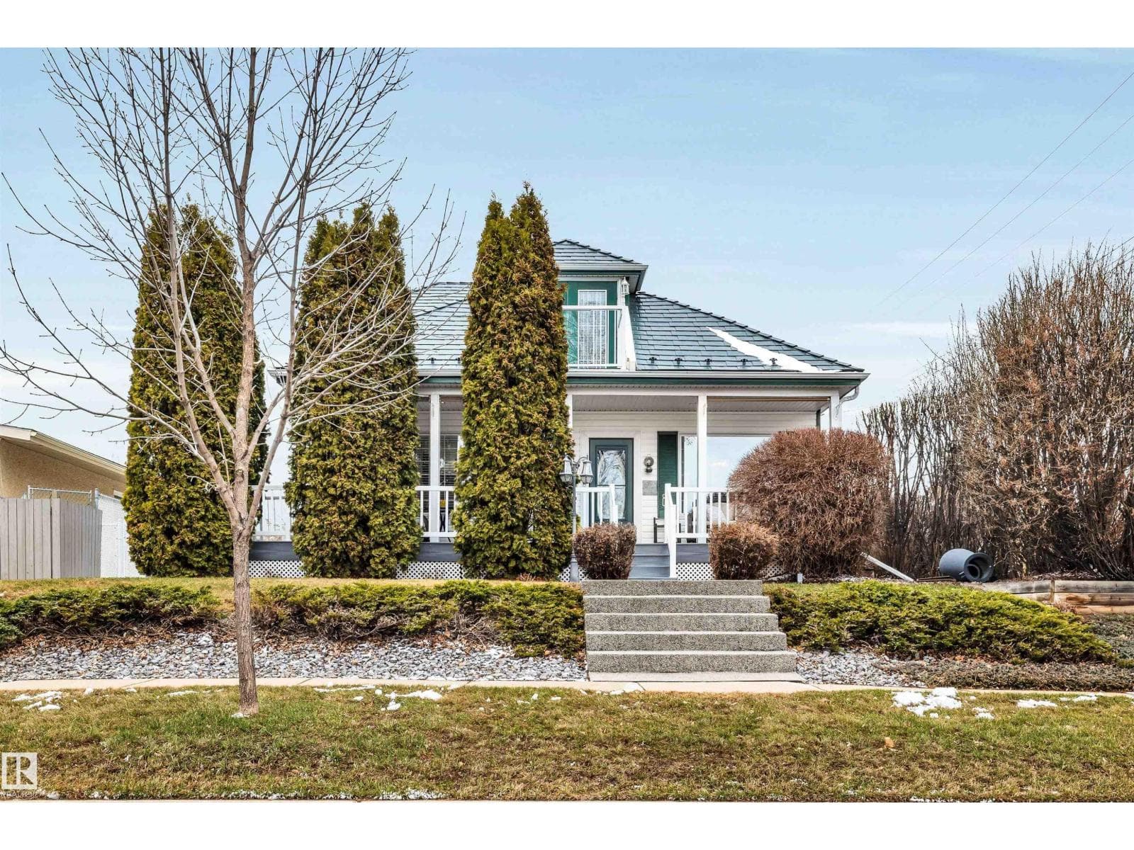 3 bed 3 bath single family at 11 MADISON AV — $639,900