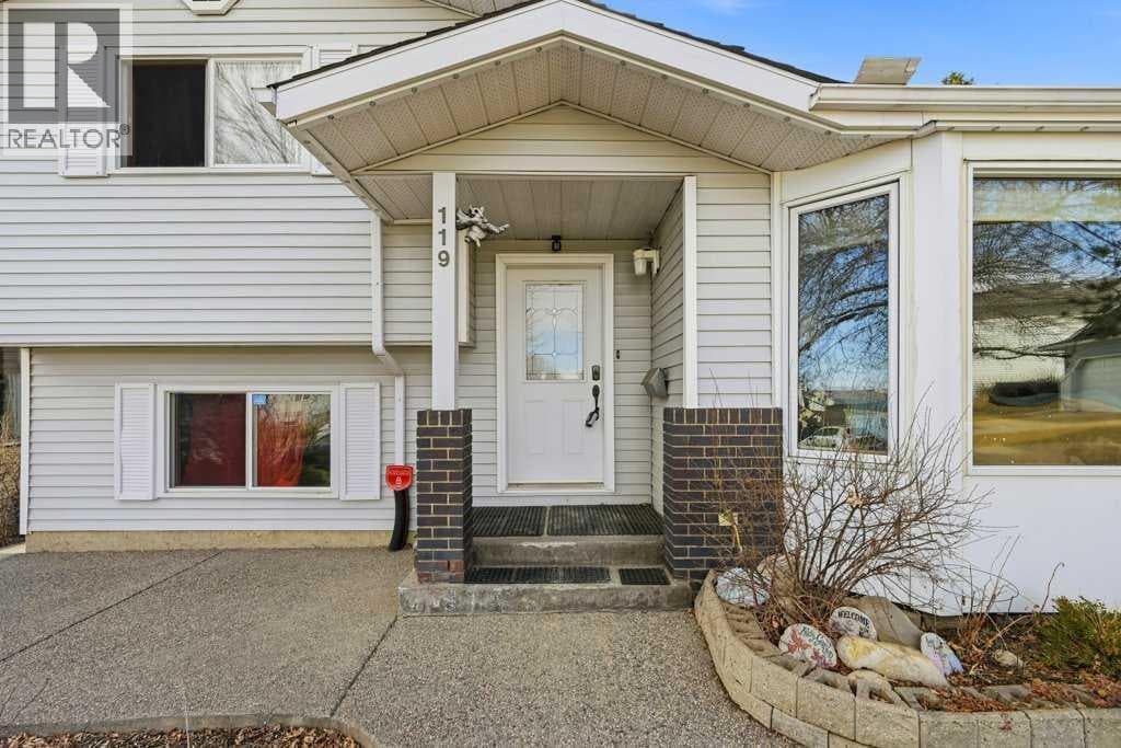 119 Macewan Meadow Way NW photo 2