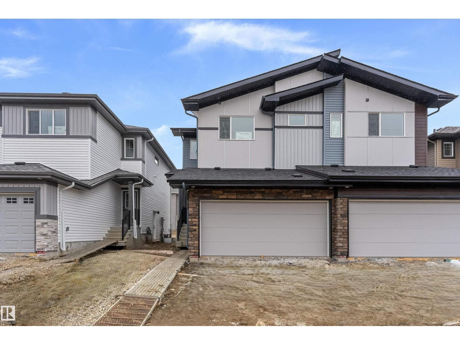 3 bed 3 bath single family at 930 18 AV NW — $512,600
