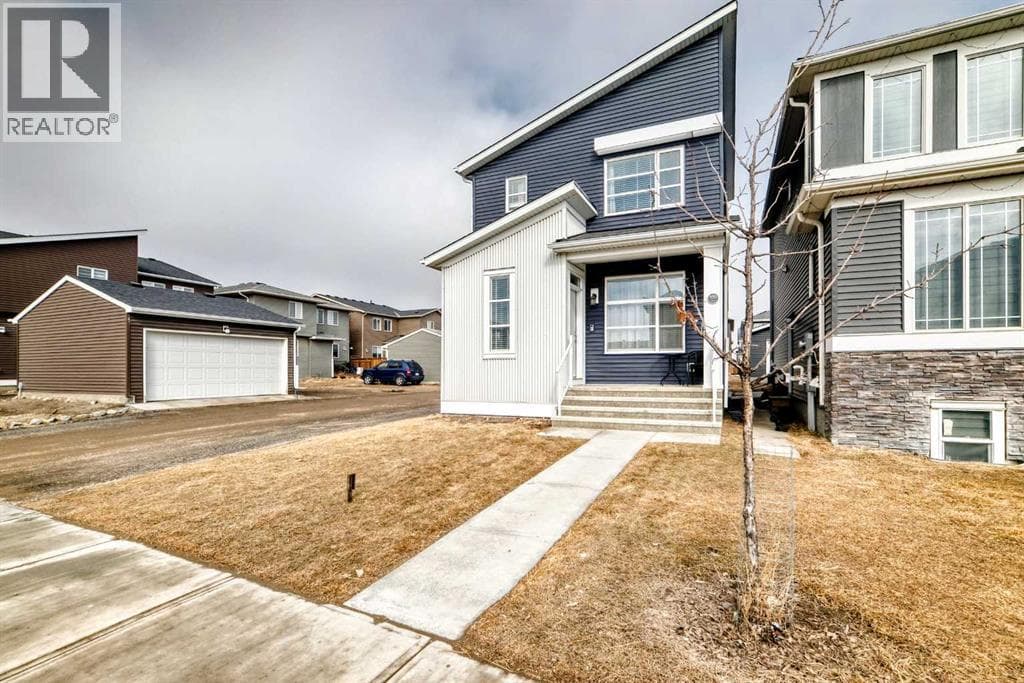 220 Cornerstone Grove NE photo 2