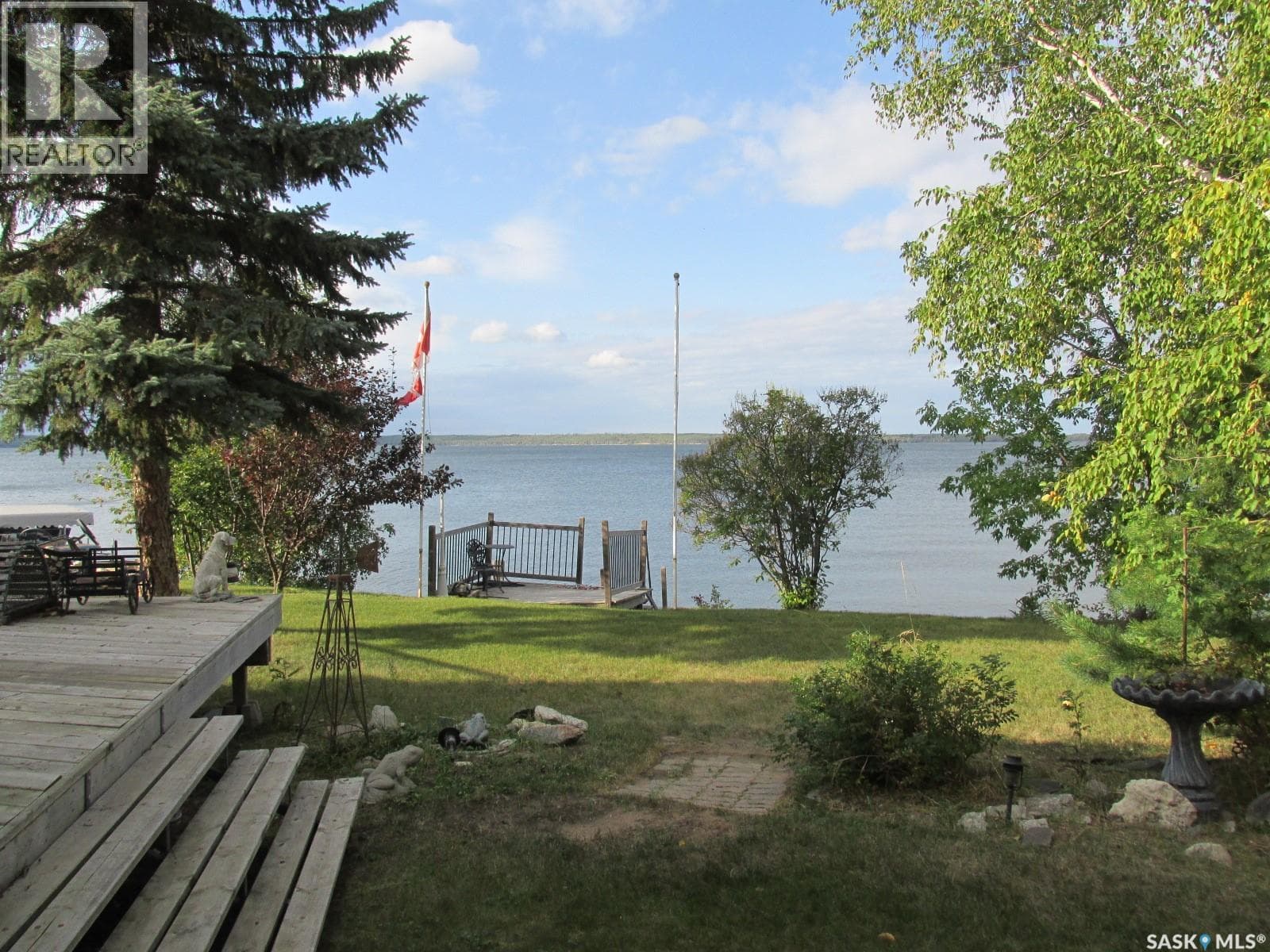 1118 Birch AVENUE photo 3