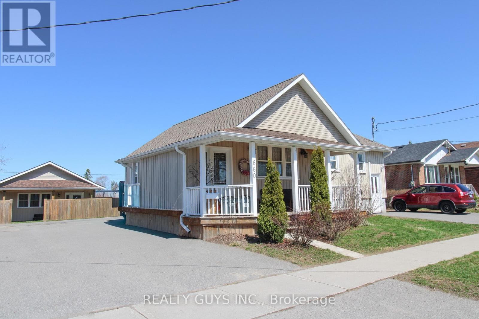 5 bed 3 bath single family at 660 ORPINGTON ROAD — $899,900