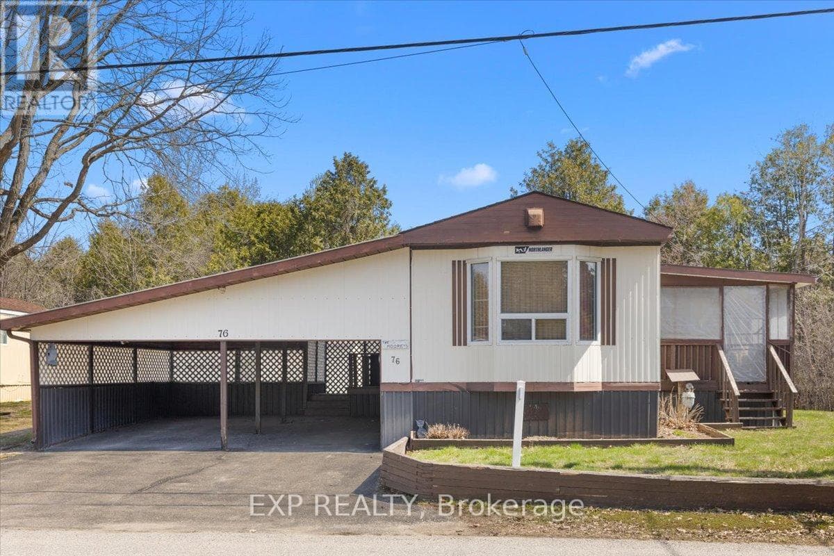 3 bed 2 bath single family at 150 SUNSET DRIVE — $199,900