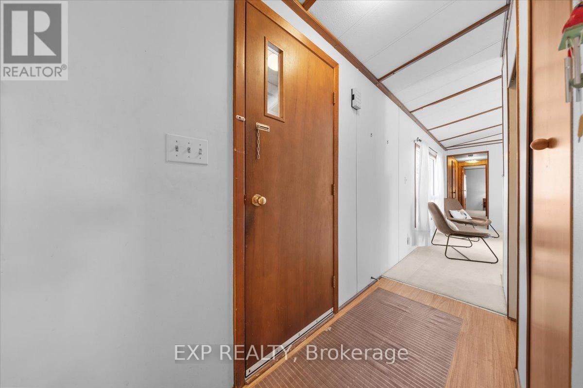 150 SUNSET DRIVE photo 3