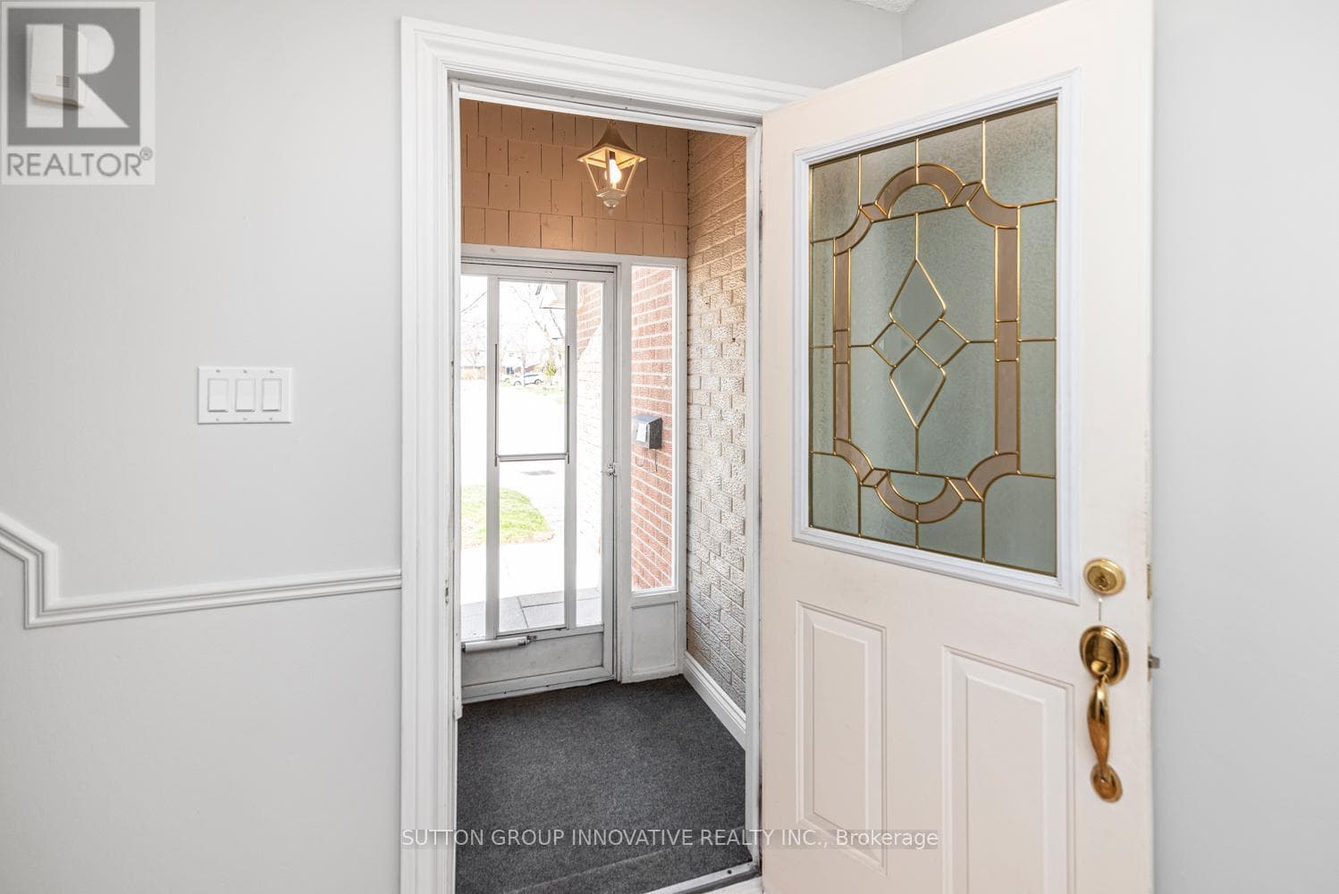 4 - 457 WOODVIEW ROAD photo 4