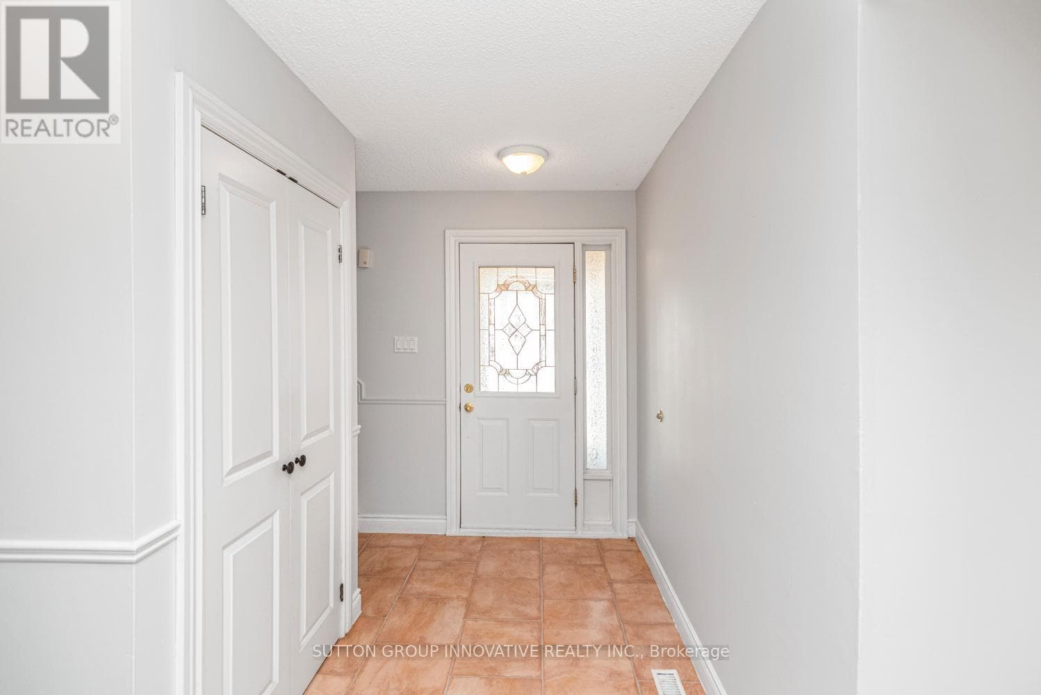 4 - 457 WOODVIEW ROAD photo 5