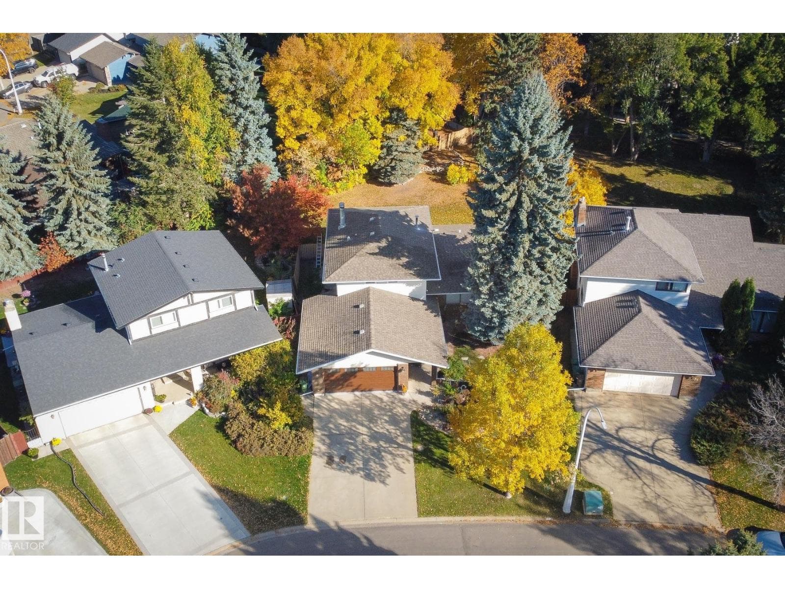 38 Lancaster CR photo 5