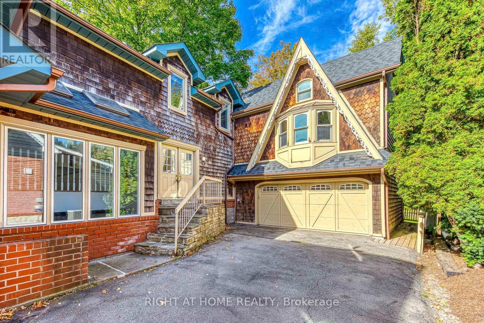435 MAPLE AVENUE photo 3