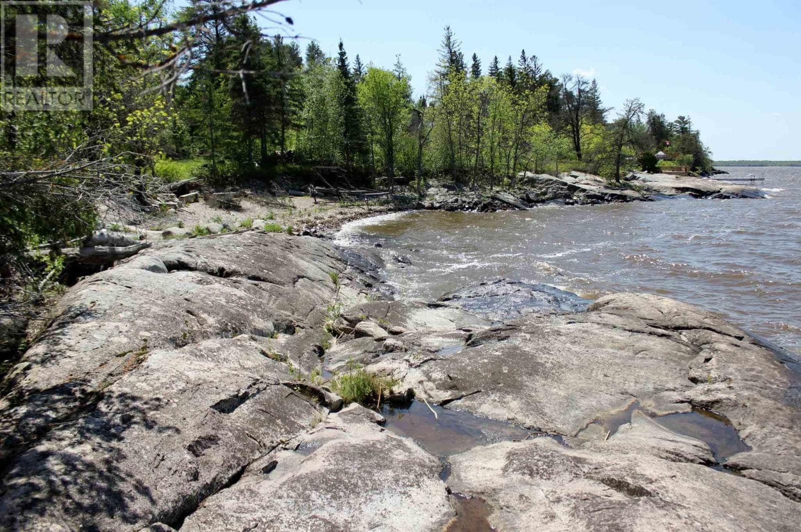 499 AKSEL RD photo 4