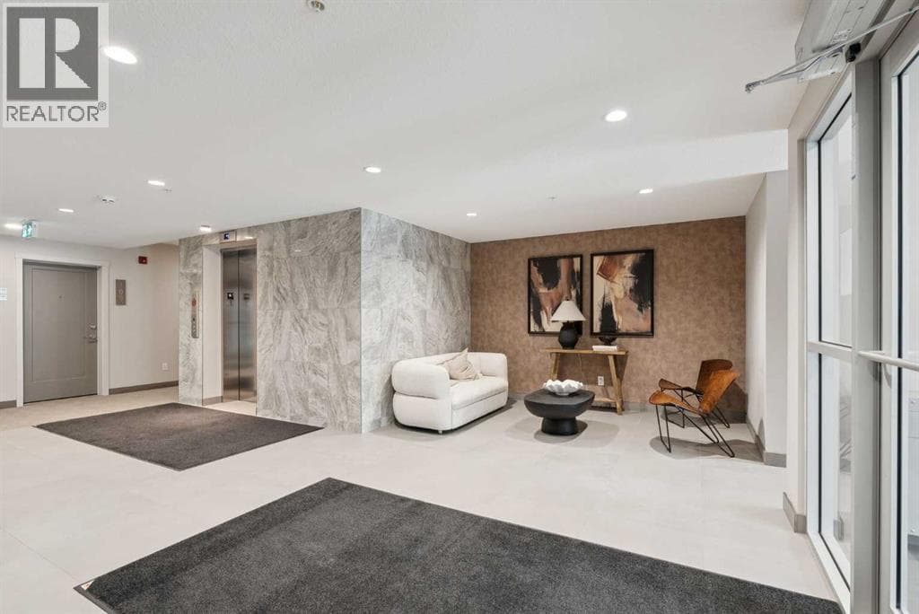 103, 655 Shawnee Square SW — photo 4