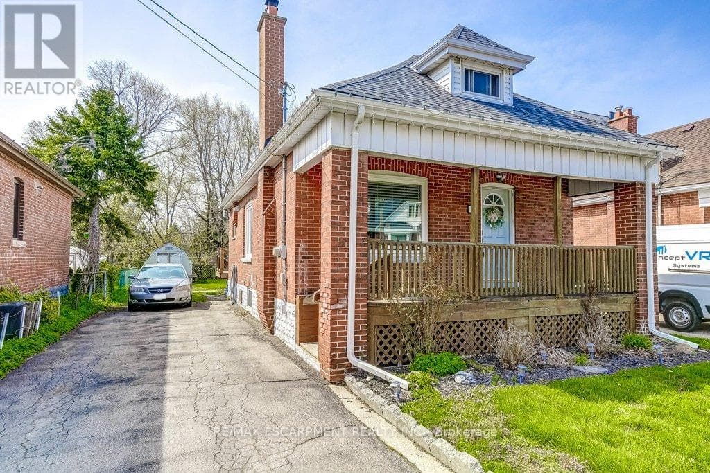 2 bed 2 bath single family at 30 EAST 15TH STREET — $550,000