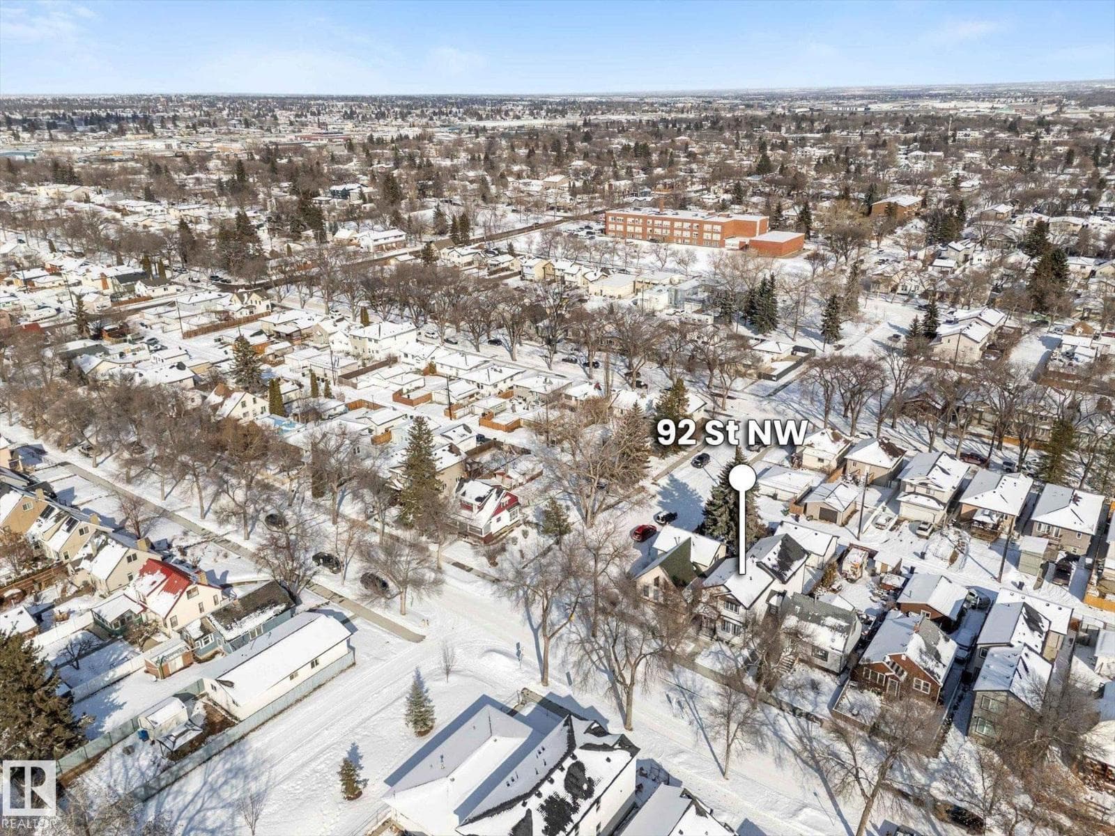 12033 92 ST NW photo 4