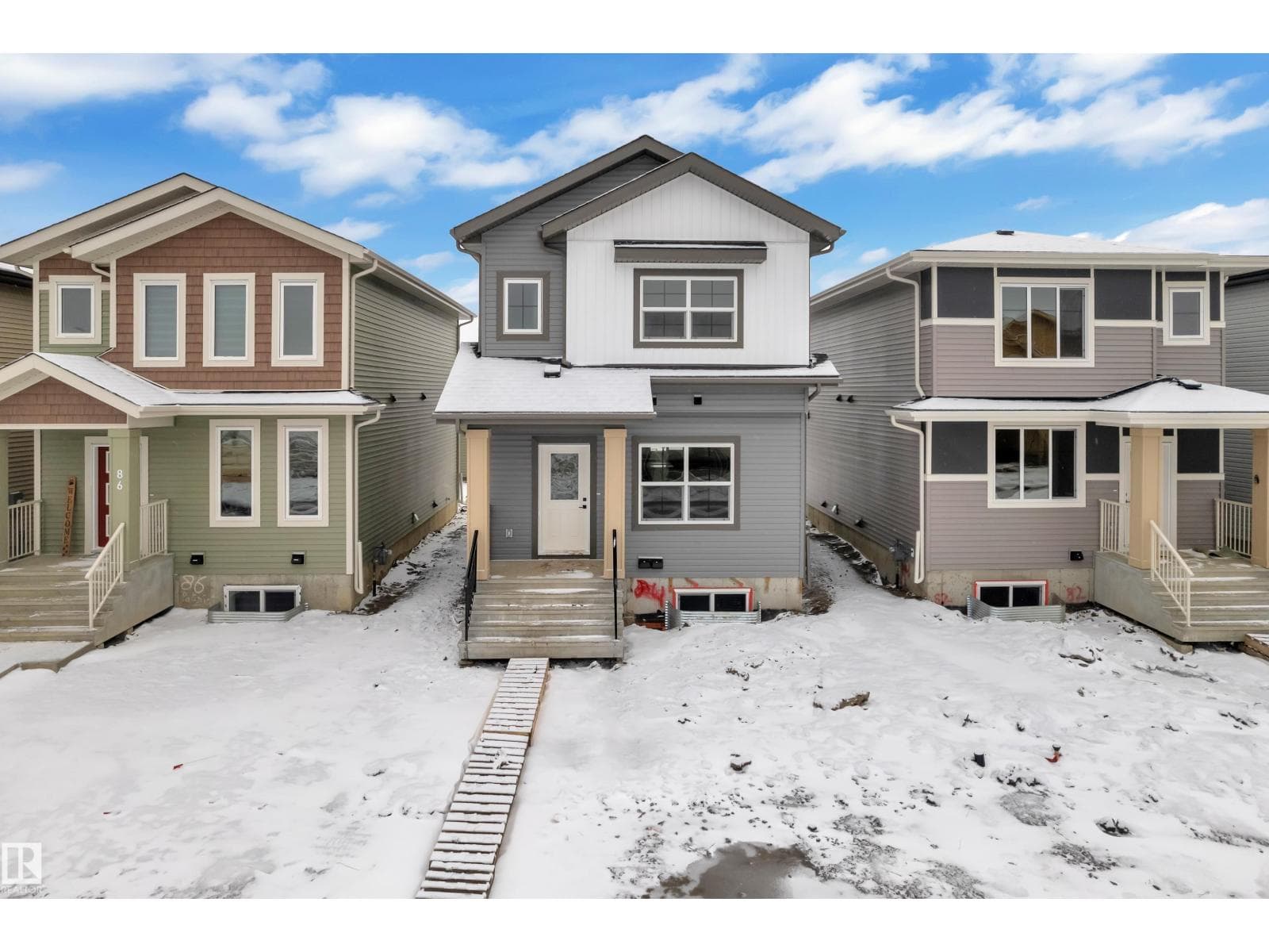 3 bed 3 bath single family at 84 Patriot WY — $439,900
