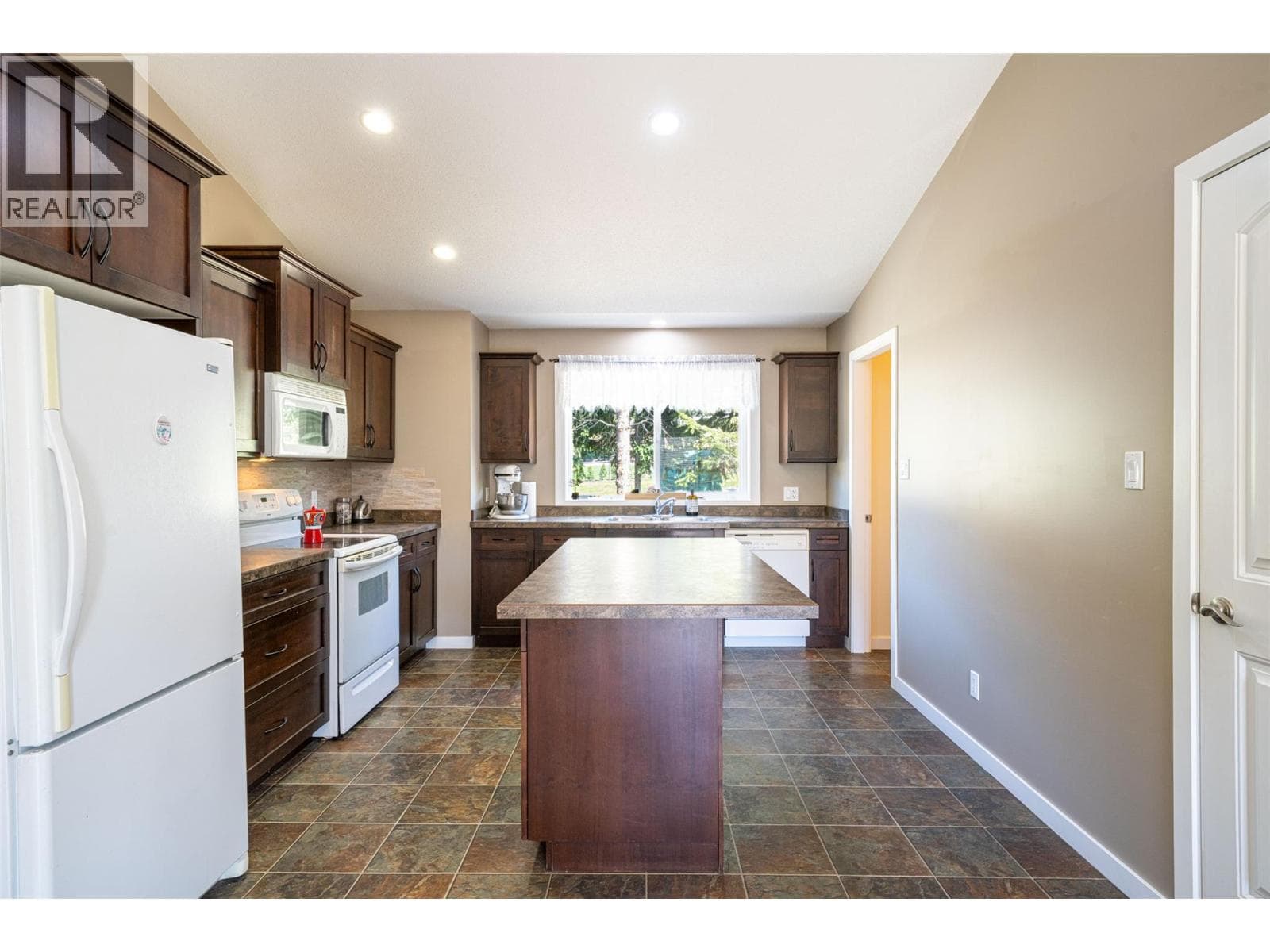 5654 Lynes Road photo 5
