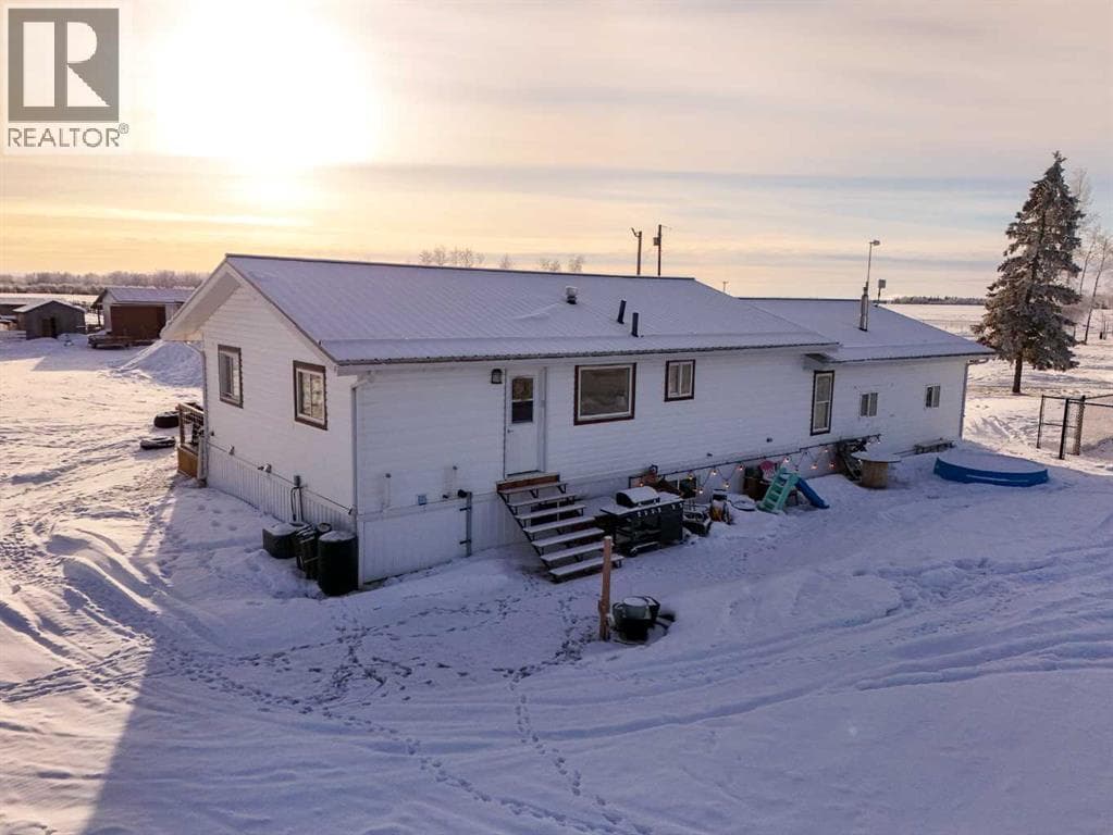 106157 Range Road 142 photo 3