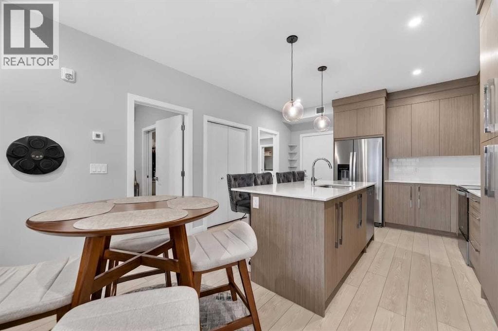 1107, 681 Savanna Boulevard NE photo 2