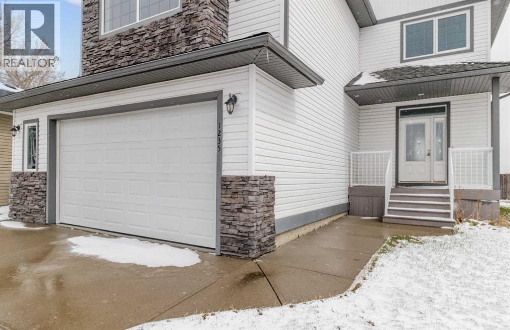 1235 21 Street photo 4