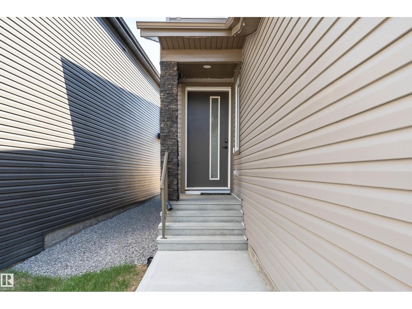 5386 KIMBALL PL SW photo 3