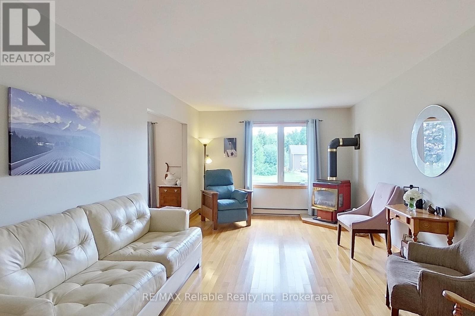 25 JORDAN DRIVE photo 5