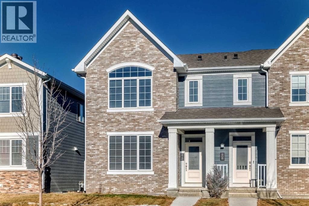 3 bed 3 bath single family at 412 Yorkville Avenue SW — $560,000