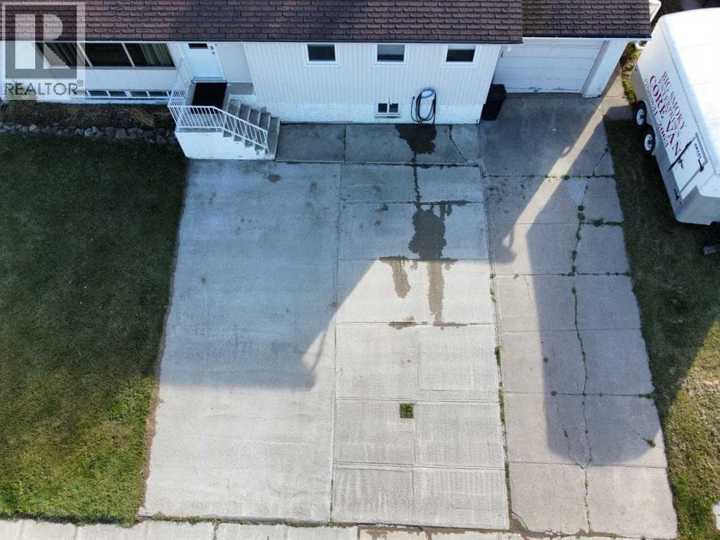 525 6 Avenue — photo 3