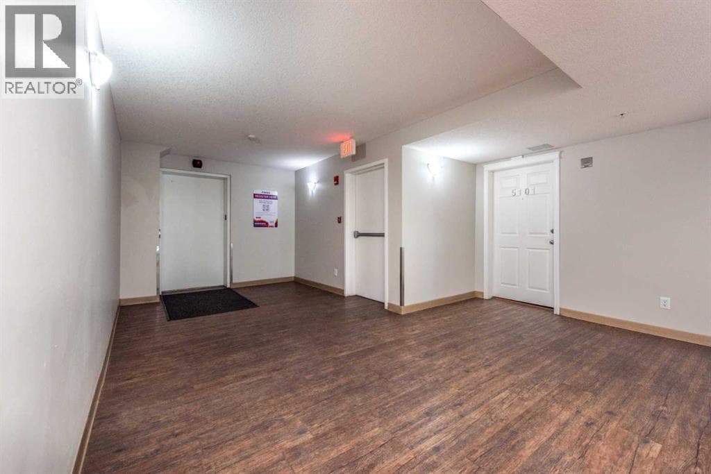 5408, 69 Country Village Manor NE photo 4