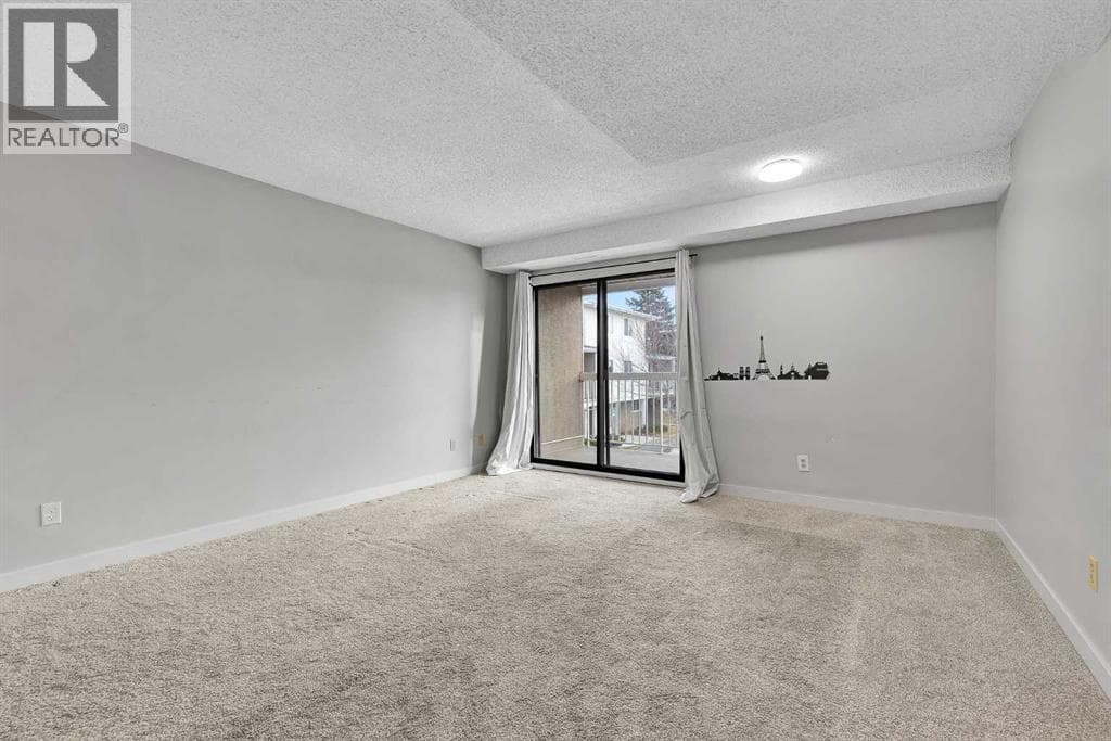 47, 3015 51 Street SW photo 4