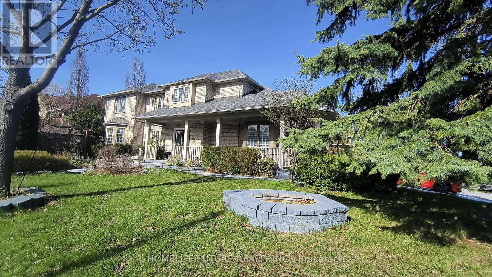 75 BOXWOOD CRESCENT photo 3