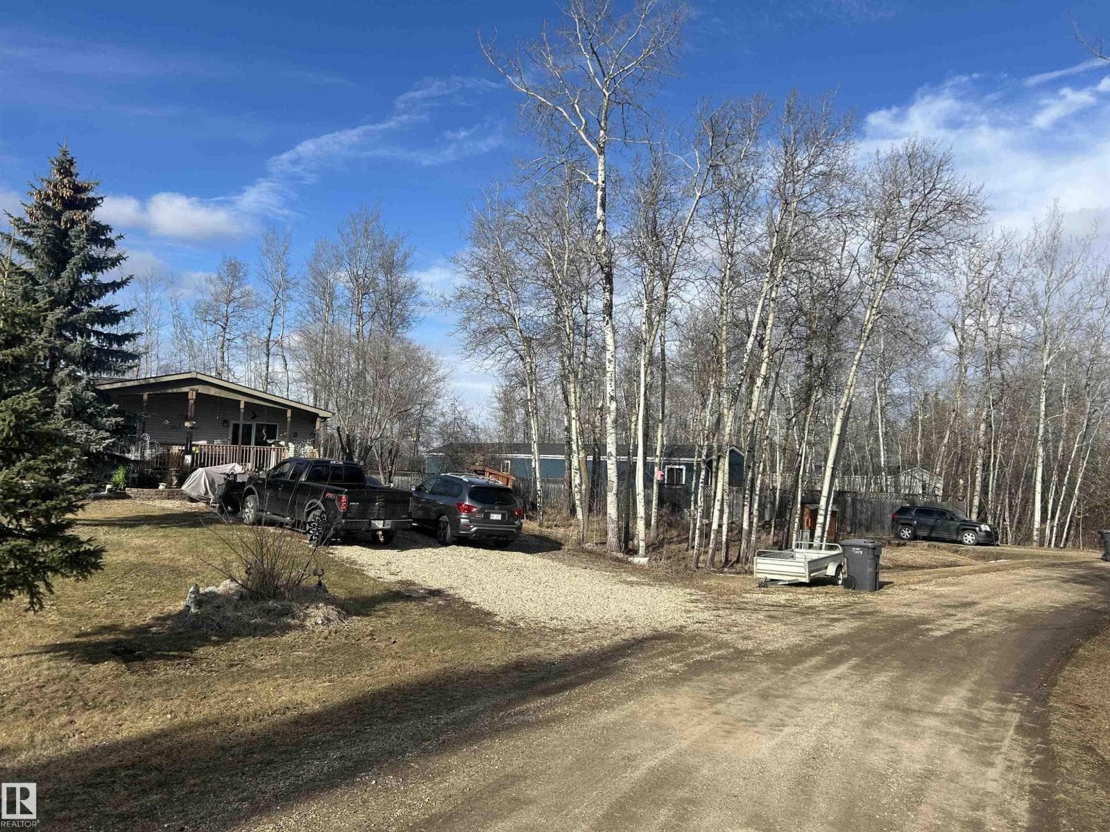 #102 54500 LAC STE ANNE TR photo 2