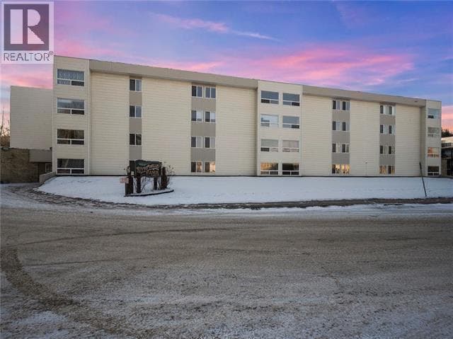 2 bed 1 bath single family at 320, 111 Charles Avenue — $45,900