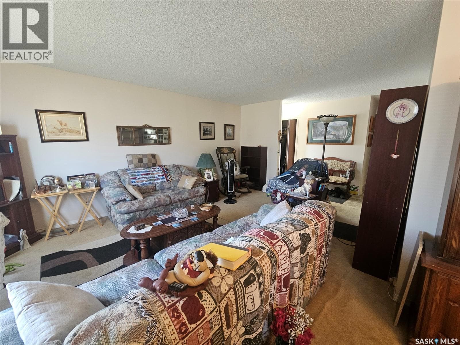 579 Poplar CRESCENT photo 4