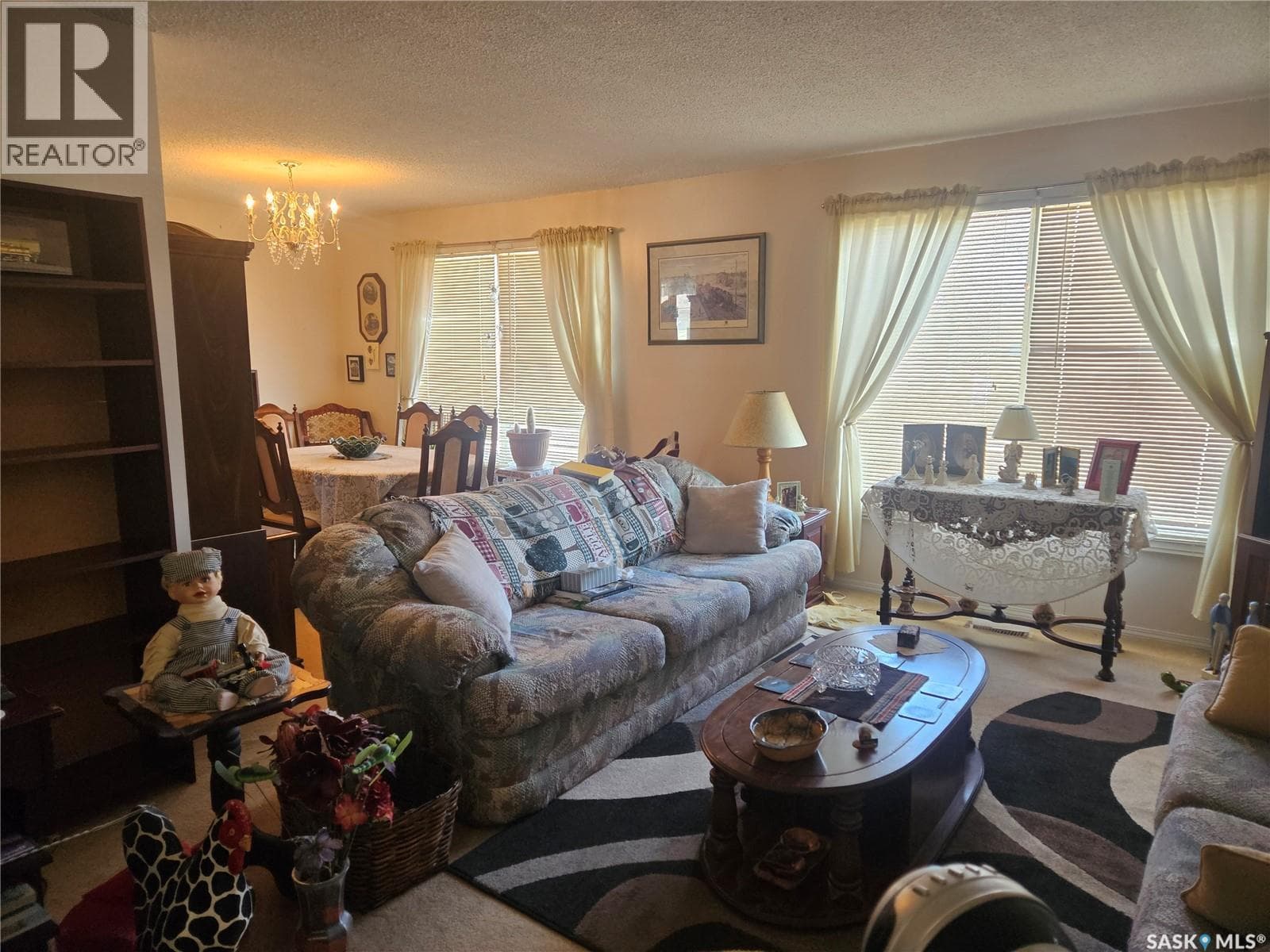 579 Poplar CRESCENT photo 3