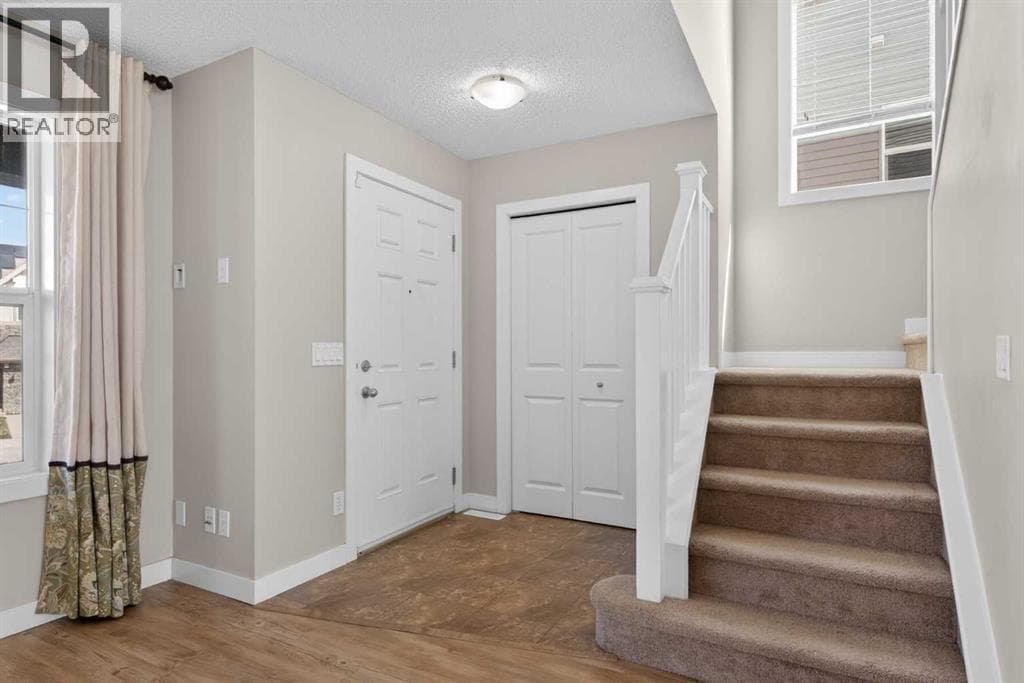 43 Sage Hill Way NW photo 5